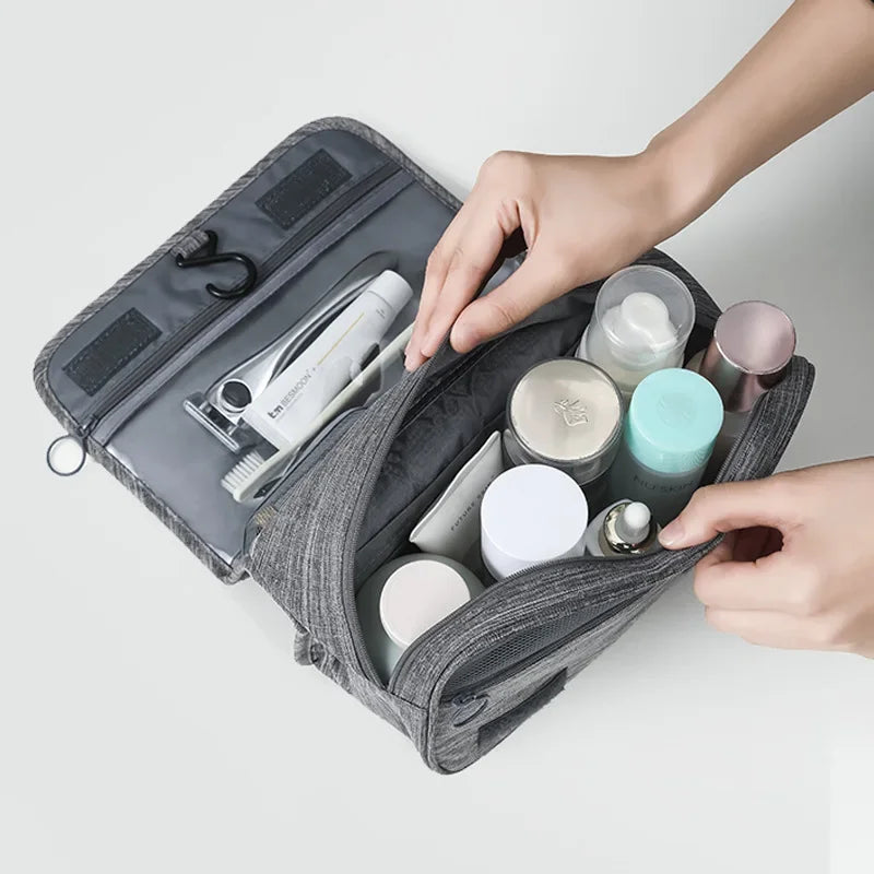 Trousse de Toilette Suspendue