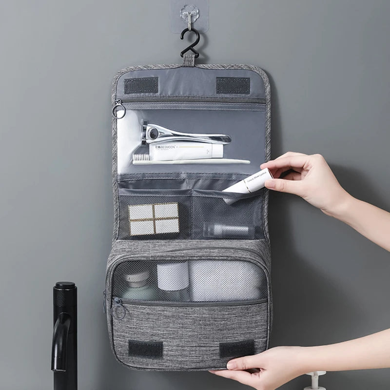 Trousse de Toilette Suspendue